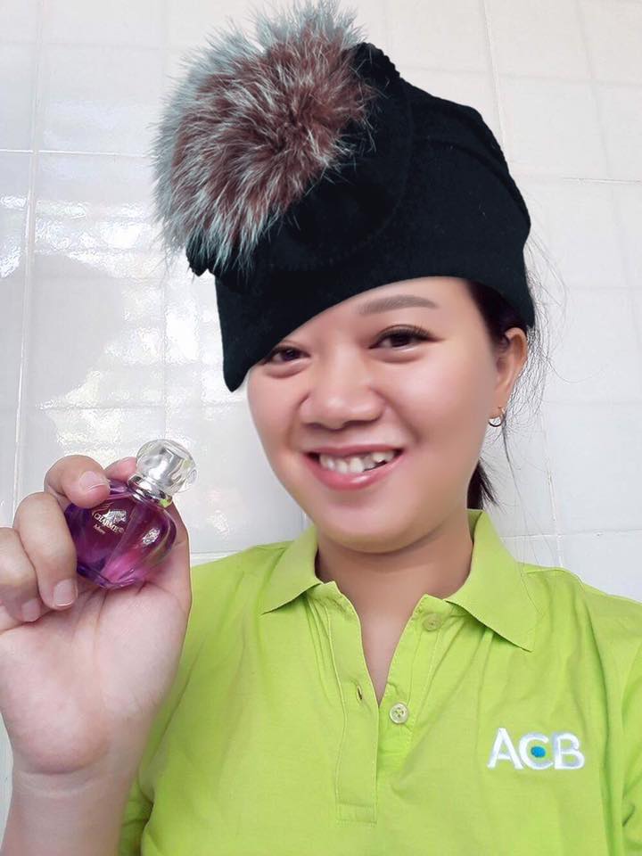 NƯỚC HOA CHARME HƯƠNG THƠM NHẸ DỊU NHƯNG THƠM CỰC DAI