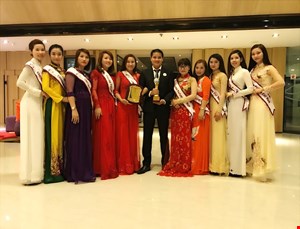 NƯỚC HOA CHARME- THƯƠNG HIỆU NƯỚC HOA VIỆT NAM ĐẦU TIÊN ĐẠT GIẢI THƯỞNG SẢN PHẨM CHẤT LƯỢNG KHU VỰC ASEAN TẠI SINGAPORE